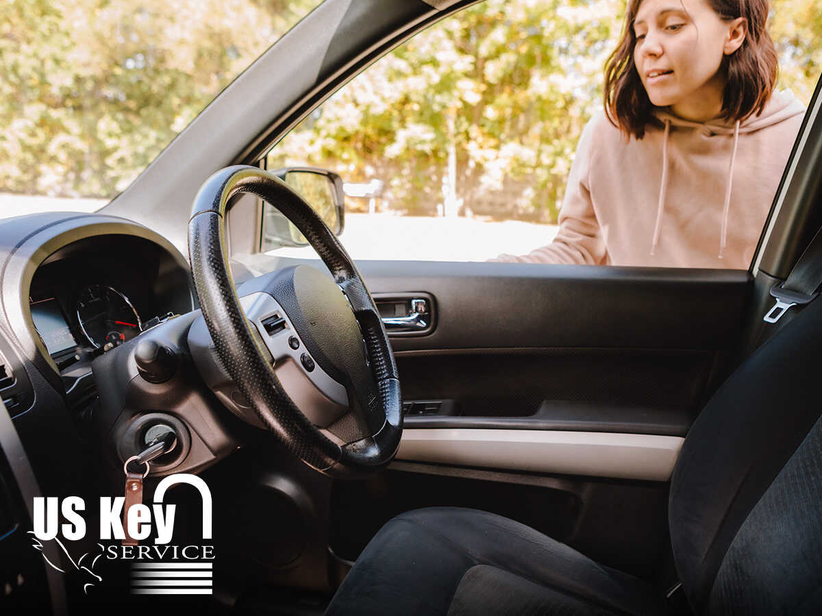 Worried Woman Locked Out Of Her Car In Arizona